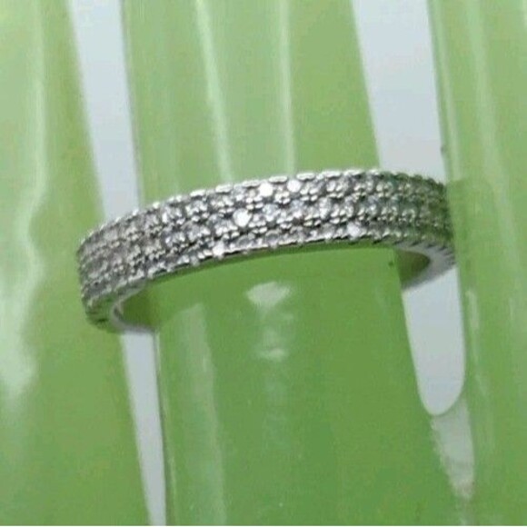 925 Sterling Silver Wedding Band Anniversary 3 Row Eternity Crystals Size 7.5 - Picture 1 of 6